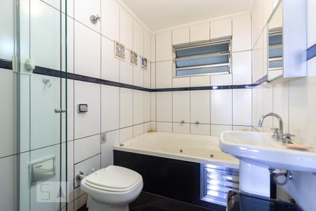 Apartamento à venda com 139m², 2 quartos e sem vagaBanheiro da suíte