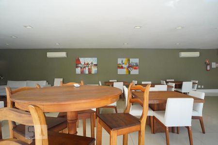 Apartamento para alugar com 72m², 3 quartos e 2 vagasÁrea comum - Salão de festas