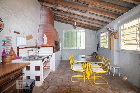 Casa à venda com 262m², 3 quartos e 4 vagas Casa à venda com 262m², 3 quartos e 4 vagasChurrasqueira