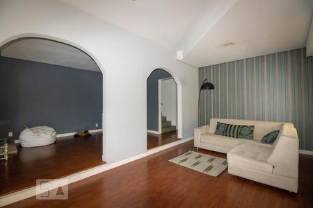 Sala 1 de casa à venda com 3 quartos, 262m² em Petrópolis, Porto Alegre