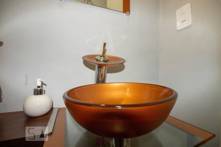 Casa à venda com 262m², 3 quartos e 4 vagas Casa à venda com 262m², 3 quartos e 4 vagasLavabo