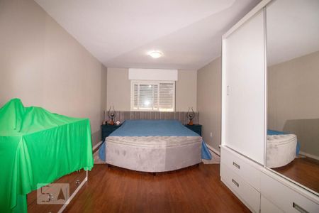 Casa à venda com 262m², 3 quartos e 4 vagas Casa à venda com 262m², 3 quartos e 4 vagasSuíte