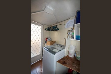 Casa à venda com 262m², 3 quartos e 4 vagas Casa à venda com 262m², 3 quartos e 4 vagasÁrea de Serviço