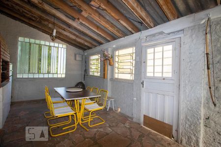 Casa à venda com 262m², 3 quartos e 4 vagas Casa à venda com 262m², 3 quartos e 4 vagasChurrasqueira