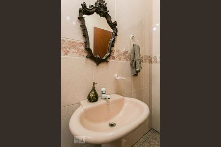 Casa para alugar com 155m², 3 quartos e 2 vagasLavabo