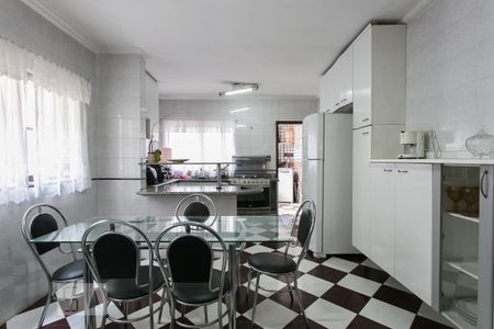 Casa para alugar com 155m², 3 quartos e 2 vagasCozinha