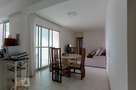 Sala de apartamento à venda com 3 quartos, 83m² em Ipiranga, Belo Horizonte