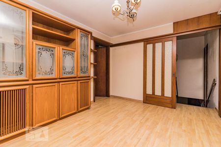 Casa à venda com 280m², 4 quartos e 3 vagasDormitório3