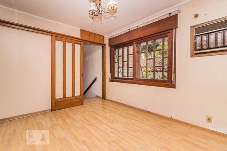 Casa à venda com 280m², 4 quartos e 3 vagasDormitório3