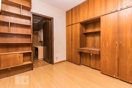 Casa à venda com 280m², 4 quartos e 3 vagasDormitório2