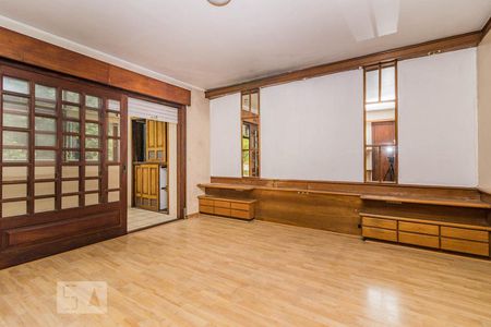 Casa à venda com 280m², 4 quartos e 3 vagasDormitório3