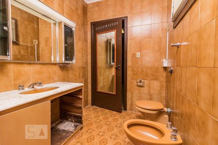 Casa à venda com 280m², 4 quartos e 3 vagasBanheiro da Suíte 2