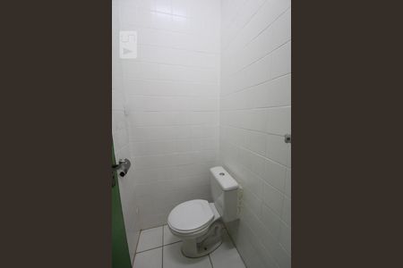 Banheiro 1 (térreo) de casa à venda com 4 quartos, 181m² em Centro, Campinas
