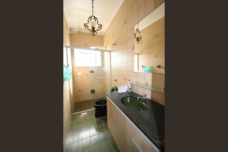 Casa à venda com 181m², 4 quartos e sem vagaBanheiro