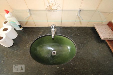 Casa à venda com 181m², 4 quartos e sem vagaBanheiro