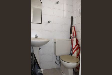 Apartamento para alugar com 80m², 2 quartos e 1 vaga Apartamento para alugar com 80m², 2 quartos e 1 vagaBanheiro de Serviço