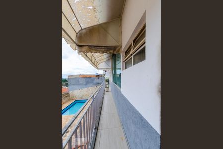 Casa à venda com 291m², 4 quartos e 3 vagasVaranda