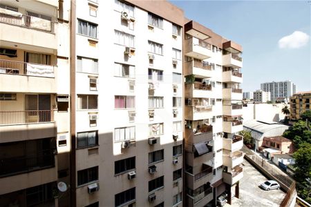 Apartamento à venda com 77m², 2 quartos e 1 vagaVista do Quarto 2