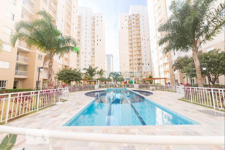 Apartamento para alugar com 60m², 2 quartos e 1 vagaÁrea comum - Piscina