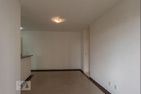 Sala de apartamento para alugar com 2 quartos, 74m² em Jardim Santa Eudoxia, Campinas