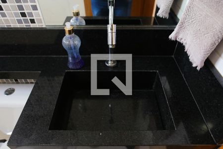 Apartamento à venda com 120m², 2 quartos e 1 vaga Apartamento à venda com 120m², 2 quartos e 1 vagaBanheiro