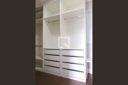 Apartamento à venda com 120m², 2 quartos e 1 vaga Apartamento à venda com 120m², 2 quartos e 1 vagaQuarto