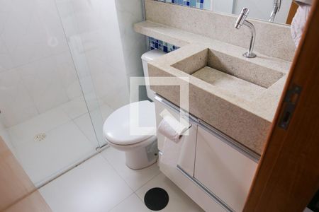 Apartamento à venda com 120m², 2 quartos e 1 vaga Apartamento à venda com 120m², 2 quartos e 1 vagaBanheiro