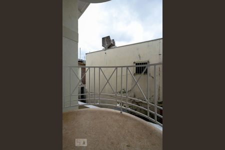 Casa à venda com 296m², 3 quartos e 2 vagasVaranda da sala de TV