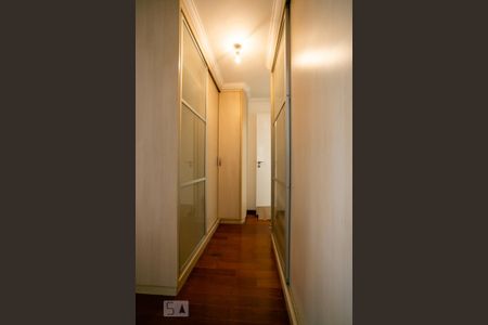 Casa à venda com 296m², 3 quartos e 2 vagasArmários/Closet