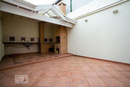 Casa à venda com 296m², 3 quartos e 2 vagasQuintal e Churrasqueira