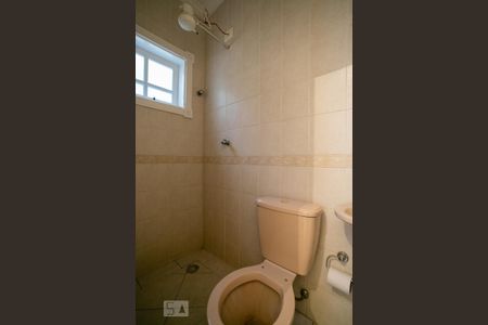 Casa à venda com 296m², 3 quartos e 2 vagasBanheiro de Serviço