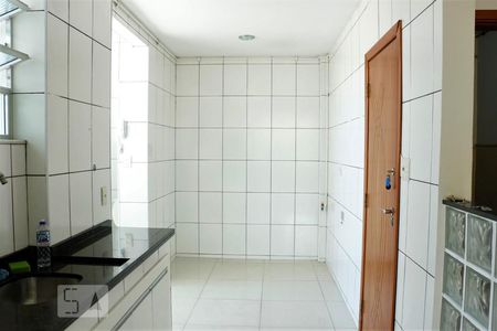 Apartamento para alugar com 100m², 2 quartos e sem vagaCozinha