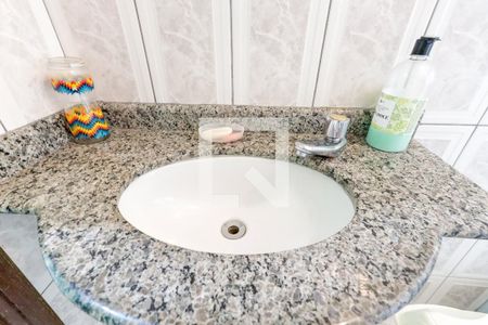 Casa à venda com 157m², 3 quartos e 1 vagaBanheiro