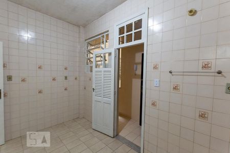 Apartamento à venda com 92m², 2 quartos e sem vaga Apartamento à venda com 92m², 2 quartos e sem vagaCozinha
