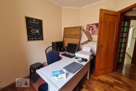 Casa para alugar com 350m², 4 quartos e NaN vagas Casa para alugar com 350m², 4 quartos e NaN vagasQuarto 4