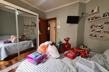 Casa para alugar com 350m², 4 quartos e NaN vagas Casa para alugar com 350m², 4 quartos e NaN vagasQuarto 2