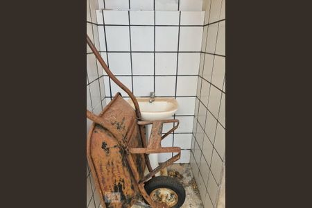 Casa para alugar com 350m², 4 quartos e NaN vagas Casa para alugar com 350m², 4 quartos e NaN vagasBanheiro Externo