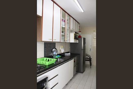 Apartamento para alugar com 178m², 3 quartos e 2 vagasCozinha