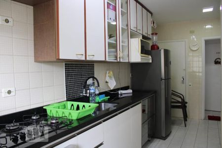 Apartamento para alugar com 178m², 3 quartos e 2 vagasCozinha - Armários