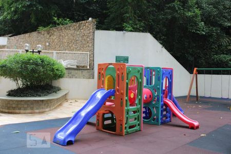 Apartamento para alugar com 178m², 3 quartos e 2 vagasÁrea Comum - Playground