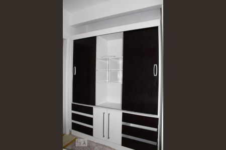 Apartamento para alugar com 178m², 3 quartos e 2 vagasQuarto suite armário