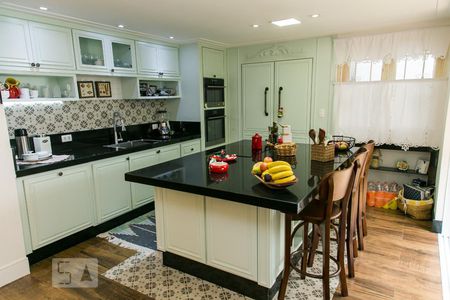 Casa à venda com 455m², 5 quartos e 3 vagasCozinha