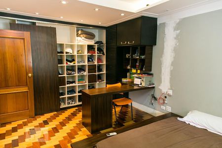 Casa à venda com 455m², 5 quartos e 3 vagasQuarto 1