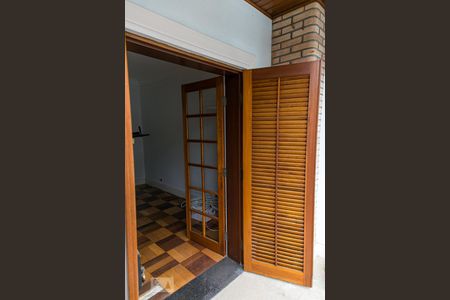 Casa à venda com 455m², 5 quartos e 3 vagasQuarto 3 - Varanda 