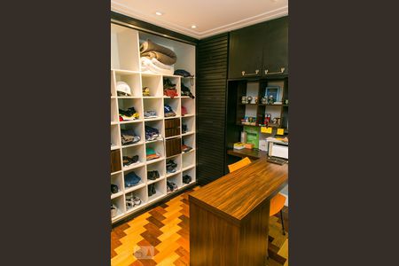 Casa à venda com 455m², 5 quartos e 3 vagasQuarto 1