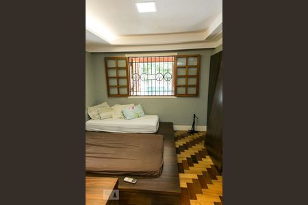 Casa à venda com 455m², 5 quartos e 3 vagasQuarto 1