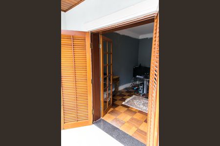 Casa à venda com 455m², 5 quartos e 3 vagasQuarto 4 - Varanda