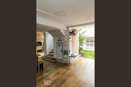 Casa à venda com 455m², 5 quartos e 3 vagasÁrea de Serviço