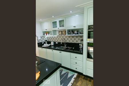 Casa à venda com 455m², 5 quartos e 3 vagasCozinha