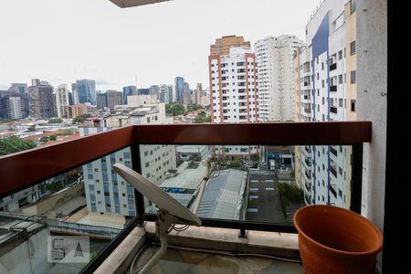 Sacada de apartamento à venda com 3 quartos, 150m² em Vila Nova Conceição, São Paulo